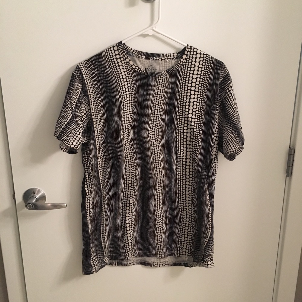 Yayoi kusama uniqlo tee